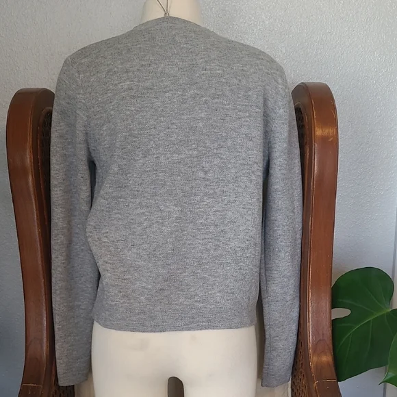 Chic Gray Pearl-Embellished Cardigan - Picture 6 of 12